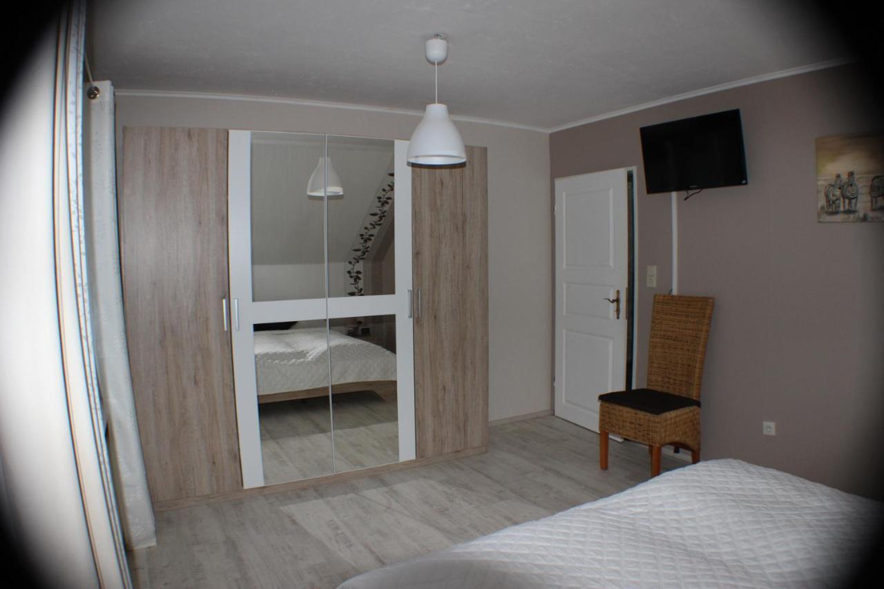 HageFerienhaus Abbi Mit Schwimmbad Und Fitness Fur 8 Personen, Strand, Norddeichアパートメント エクステリア 写真